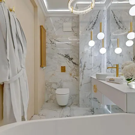 Jacuzzi Mirror By Downtown *