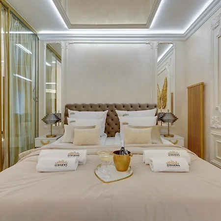 Apartment Jacuzzi Mirror By Downtown Gdansk