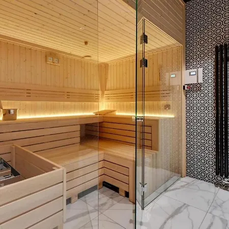 Apartment Jacuzzi Mirror By Downtown Gdansk