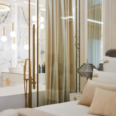 Apartment Jacuzzi Mirror By Downtown *