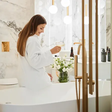 Jacuzzi Mirror By Downtown Apartment *