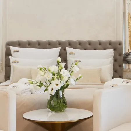 Apartment Jacuzzi Mirror By Downtown