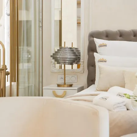 Apartment Jacuzzi Mirror By Downtown