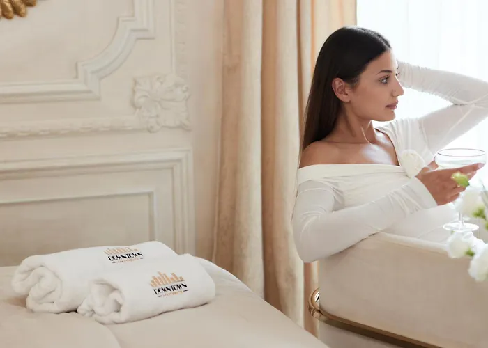 Nadmotlawie Jacuzzi Mirror By Downtown Gdańsk