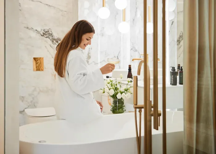 Nadmotlawie Jacuzzi Mirror By Downtown Apartman *