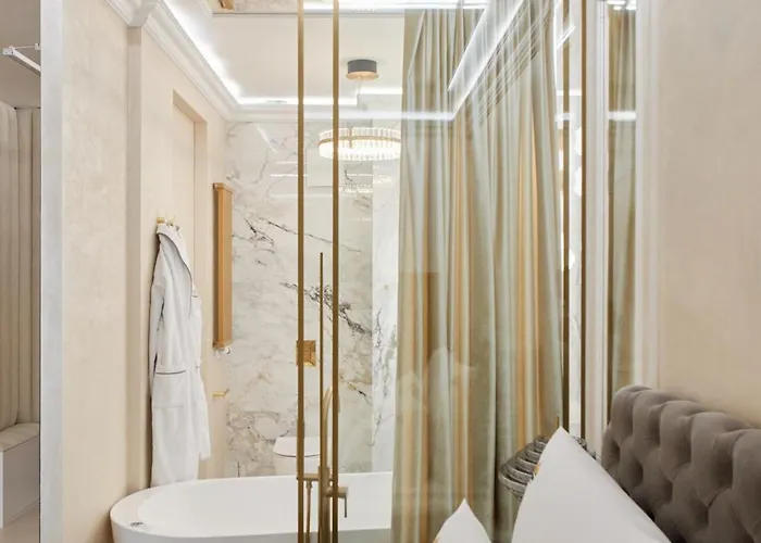 Nadmotlawie Jacuzzi Mirror By Downtown Apartman *