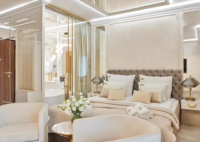 Nadmotlawie Jacuzzi Mirror By Downtown Apartman *