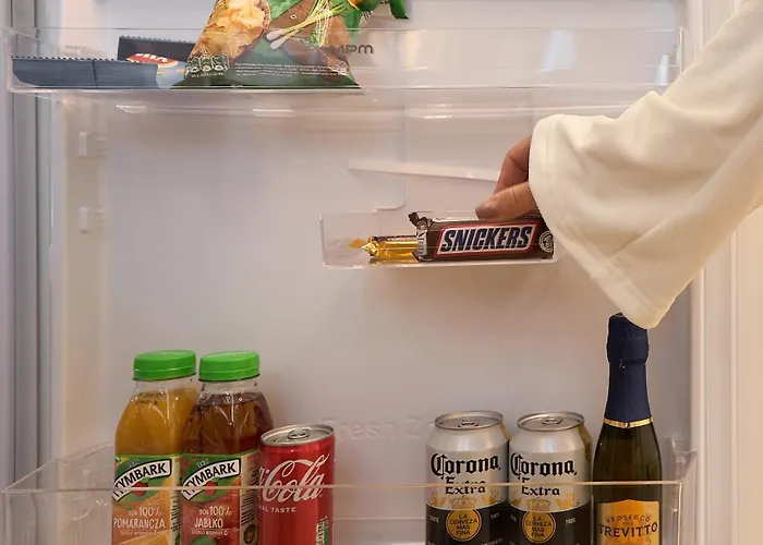 Nadmotlawie Jacuzzi Mirror By Downtown Gdańsk